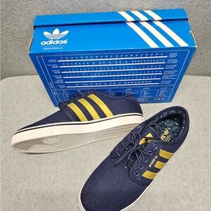 Adidas Men's Blue and Yellow Sneakers